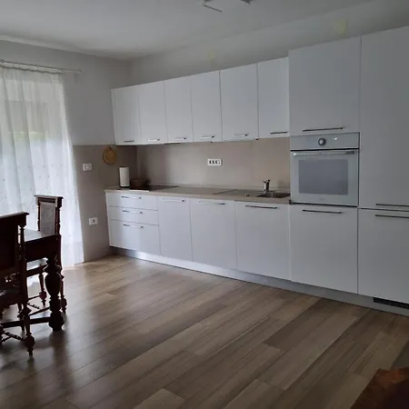 Apartma Miki Ajdovščina